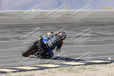 media/Dec-07-2025-CVMA (Sun) [[3e7d2de5dc]]/Race 5-Formula UL-CVMA Hooligans-American Thunder/